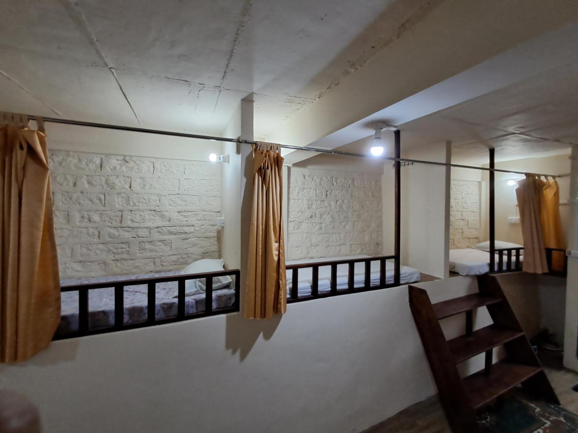 Dormitories/Hosteller, Giftland Homestay Āīzawl المظهر الخارجي الصورة