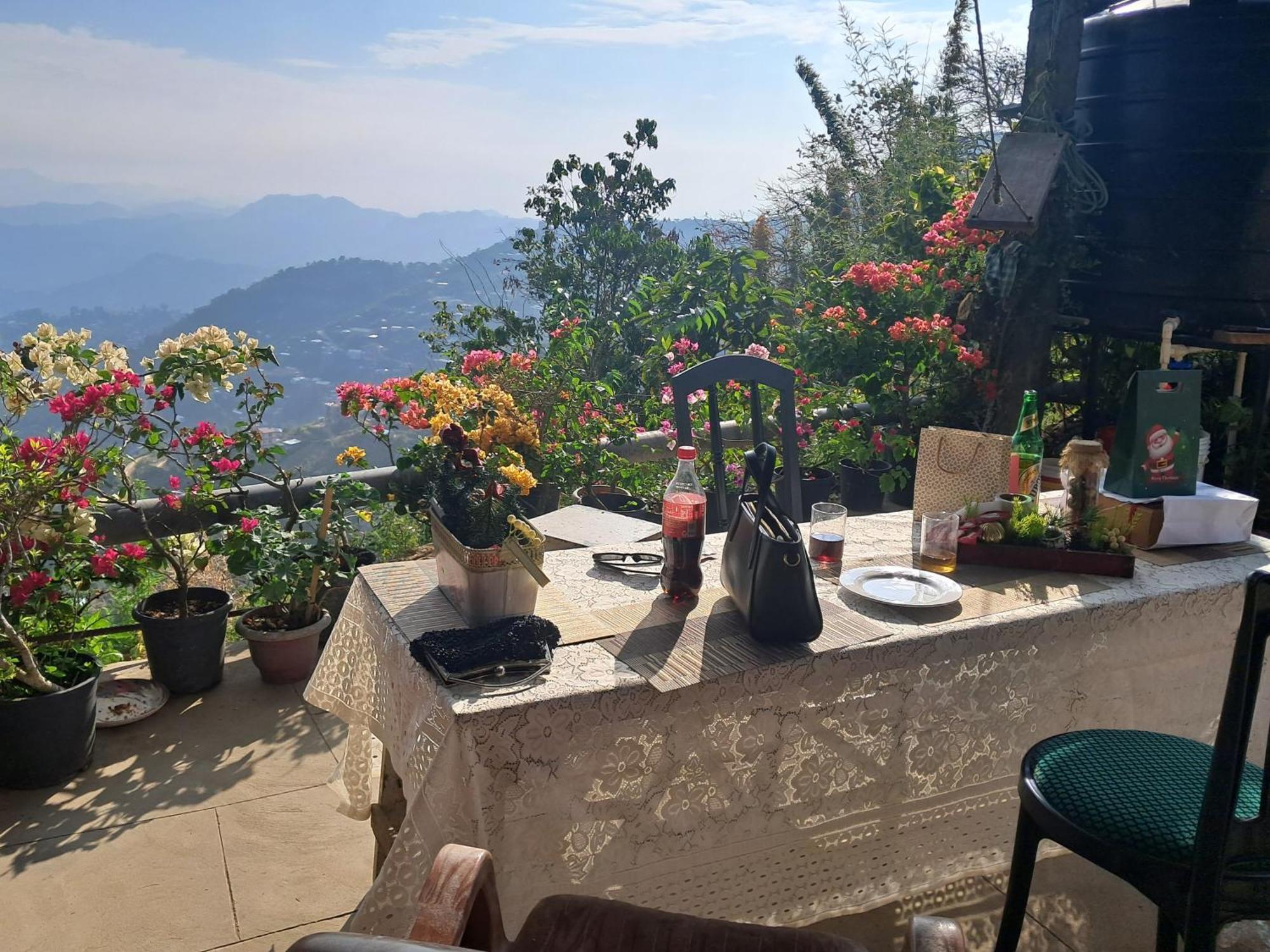 Dormitories/Hosteller, Giftland Homestay Āīzawl المظهر الخارجي الصورة